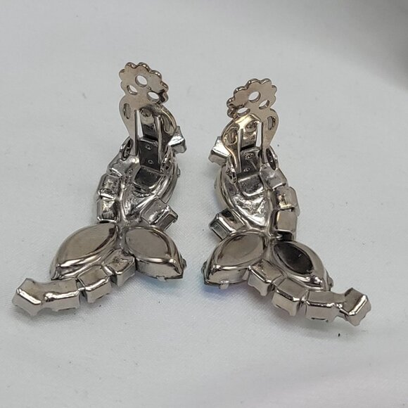 Vintage Aurora Borealis Rhinestone Clip-On Earrings Silver Tone Formal Sparkle - Picture 3 of 9